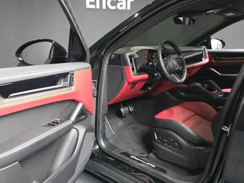 2025 Porsche Cayenne с пробегом 4 531 км