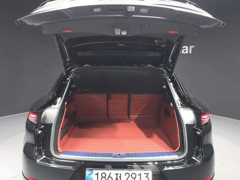 2025 Porsche Cayenne с пробегом 4 531 км