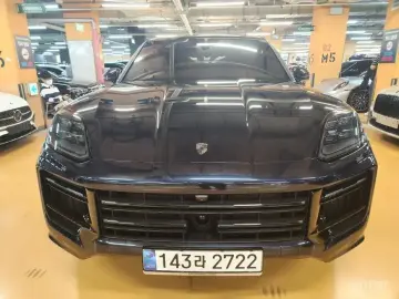 2025 Porsche Cayenne с пробегом 2 000 км