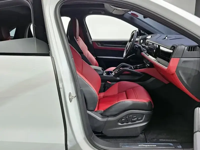 2024 Porsche Cayenne с пробегом 4 165 км