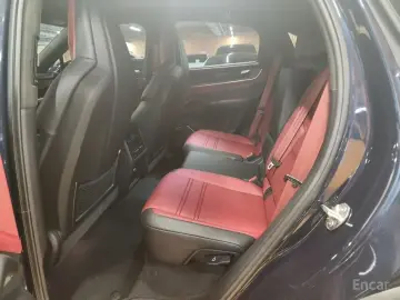 2025 Porsche Cayenne с пробегом 2 000 км