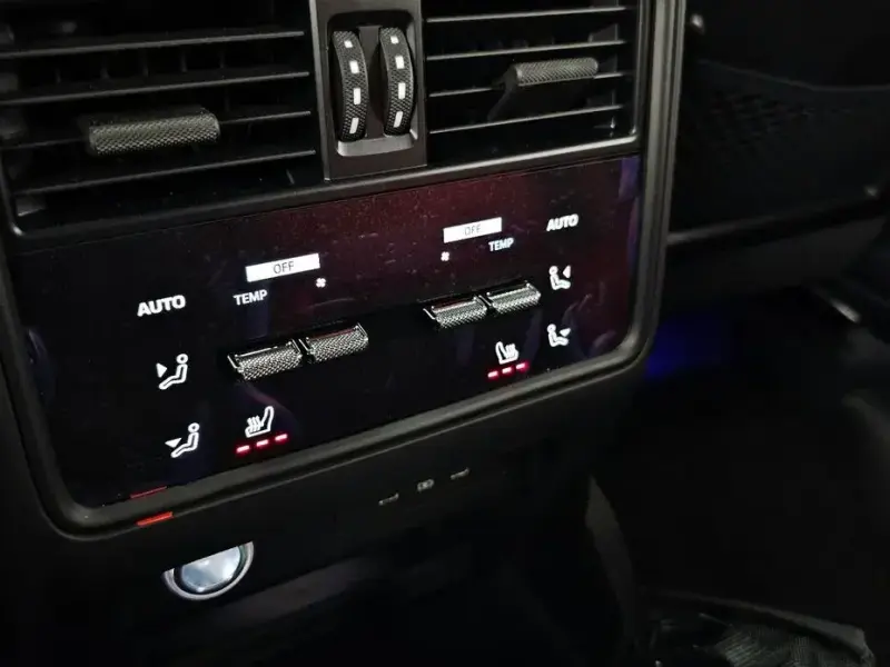 2024 Porsche Cayenne с пробегом 4 165 км