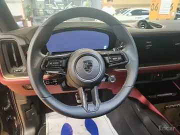 2025 Porsche Cayenne с пробегом 2 000 км