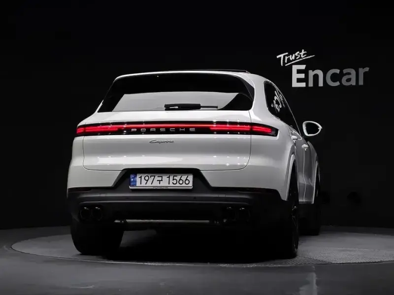 2024 Porsche Cayenne с пробегом 10 644 км