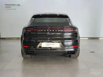 2025 Porsche Cayenne с пробегом 27 330 км