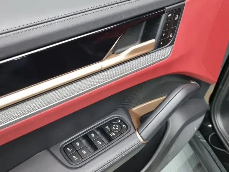 2024 Porsche Cayenne с пробегом 9 083 км