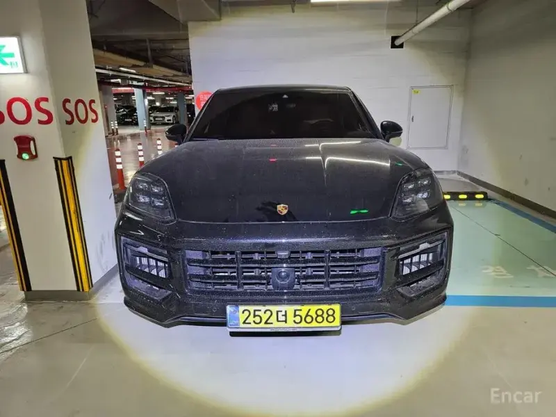 2024 Porsche Cayenne с пробегом 15 500 км