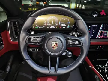 2024 Porsche Cayenne с пробегом 15 500 км