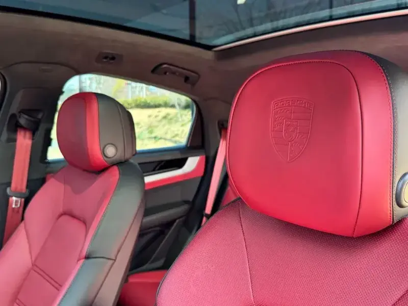 2024 Porsche Cayenne с пробегом 12 500 км