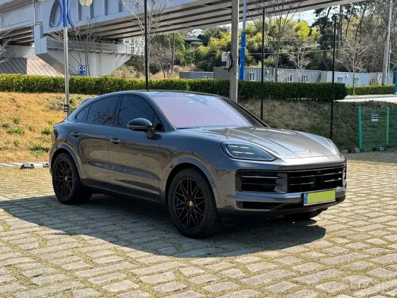2024 Porsche Cayenne с пробегом 12 500 км