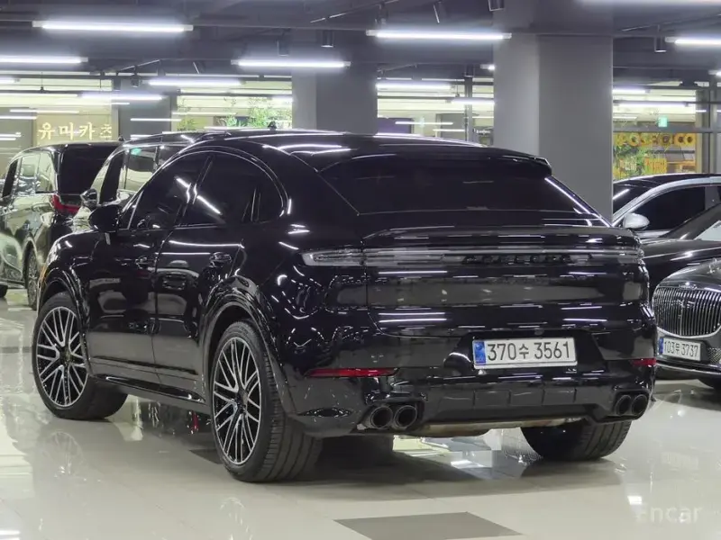 2025 Porsche Cayenne с пробегом 8 200 км