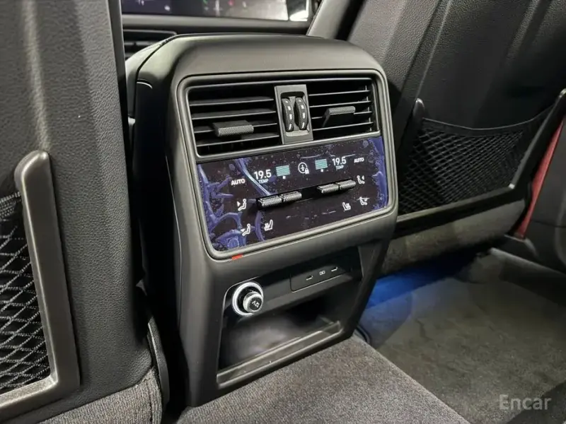 2025 Porsche Cayenne с пробегом 8 200 км