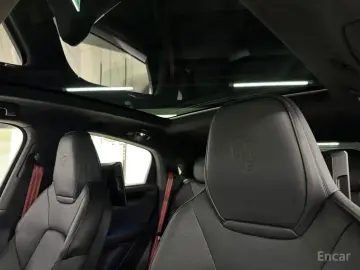 2025 Porsche Cayenne с пробегом 8 200 км
