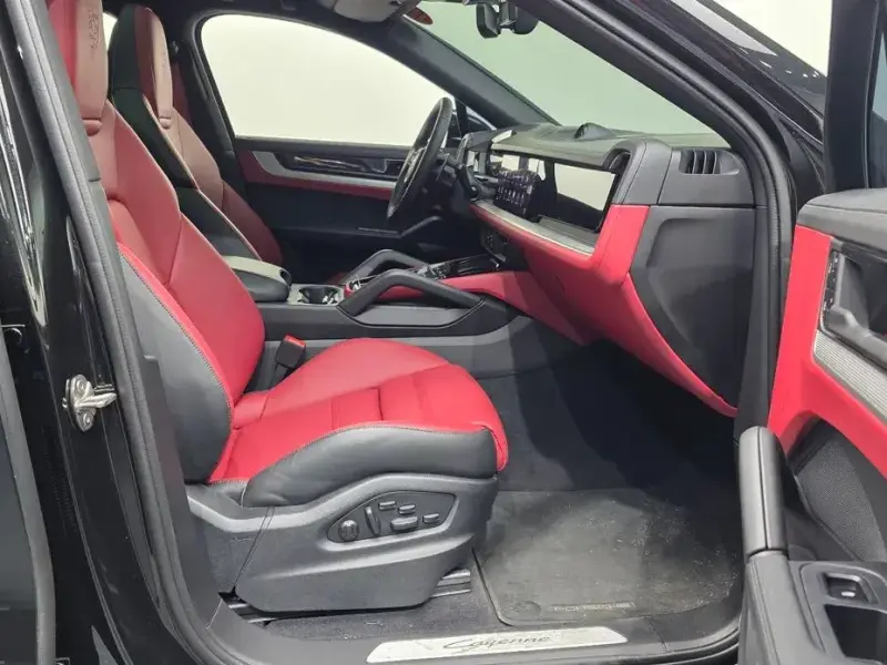 2025 Porsche Cayenne с пробегом 12 505 км