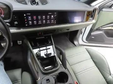 2024 Porsche Cayenne с пробегом 15 410 км