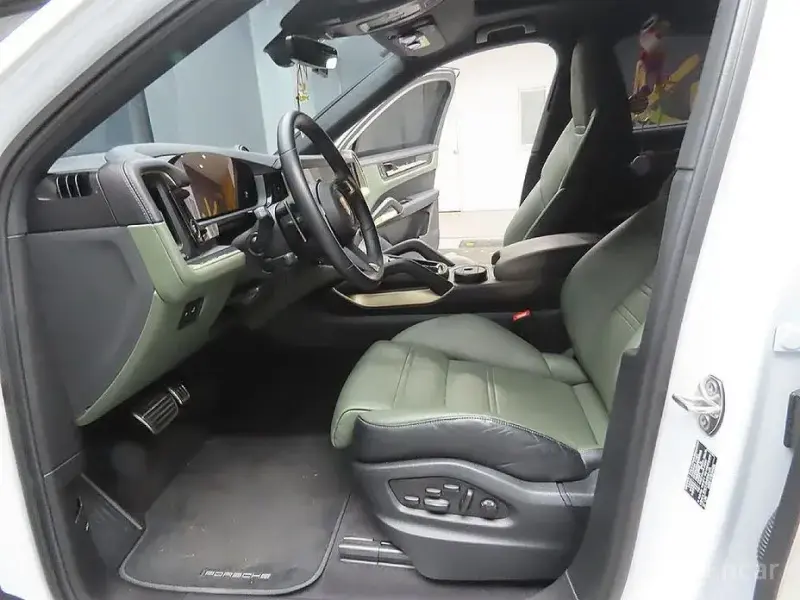 2024 Porsche Cayenne с пробегом 15 410 км
