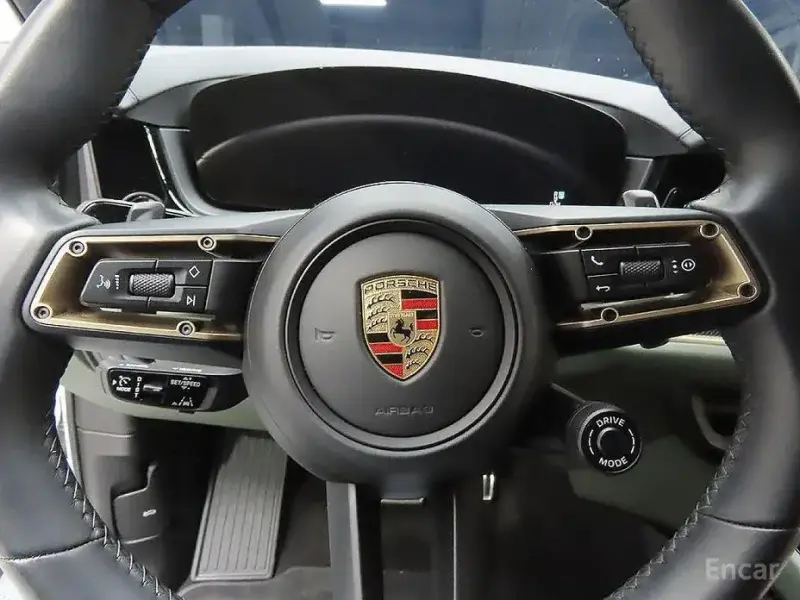 2024 Porsche Cayenne с пробегом 15 410 км