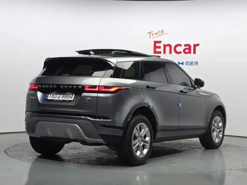 2022 Land Rover Range Rover Evoque с пробегом 49 614 км