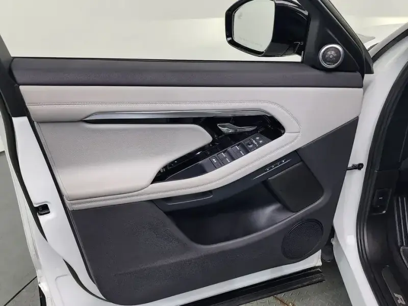 2023 Land Rover Range Rover Evoque с пробегом 51 500 км