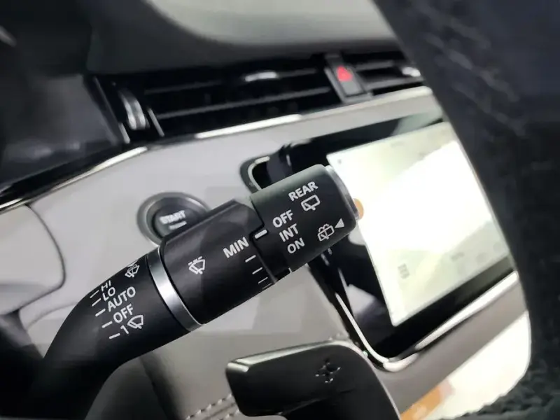2023 Land Rover Range Rover Evoque с пробегом 51 500 км
