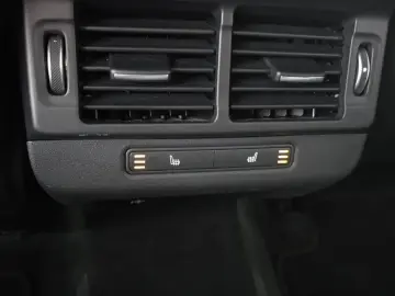 2022 Land Rover Range Rover Evoque с пробегом 49 614 км