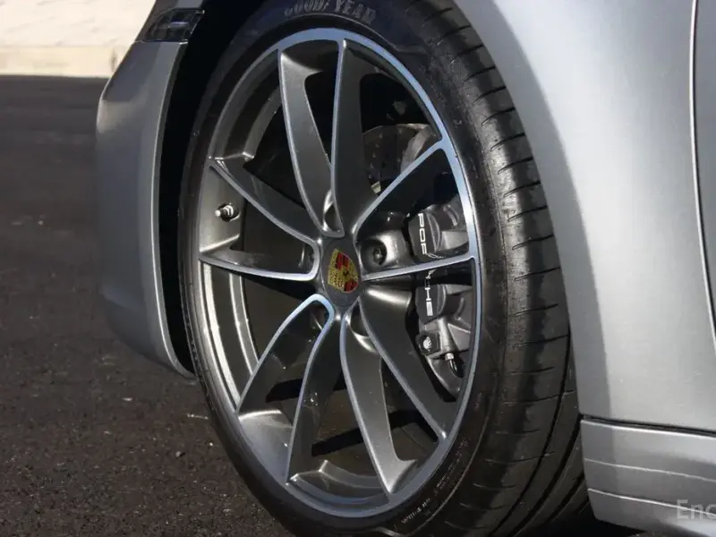 2024 Porsche 911 с пробегом 2 800 км