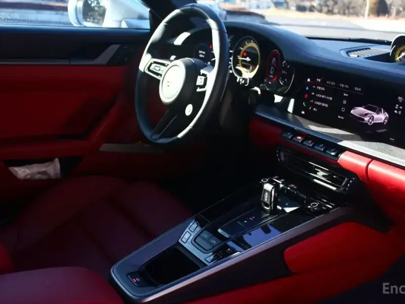 2024 Porsche 911 с пробегом 2 800 км