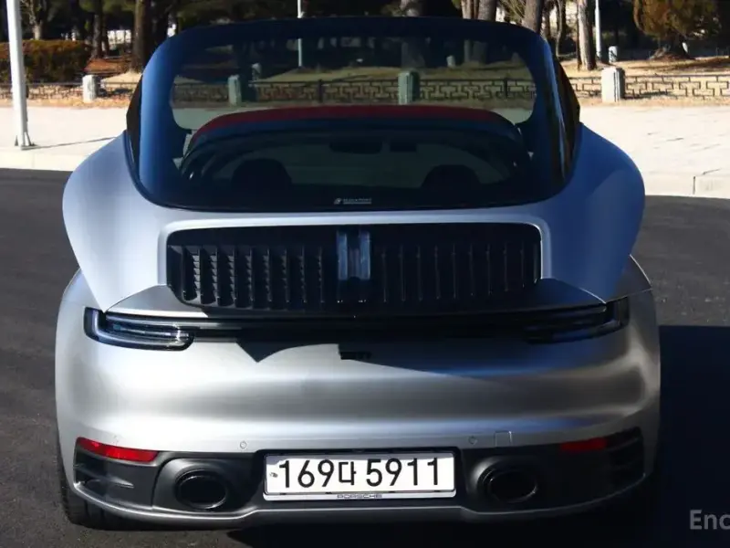2024 Porsche 911 с пробегом 2 800 км