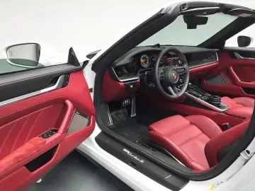 2024 Porsche 911 с пробегом 3 963 км