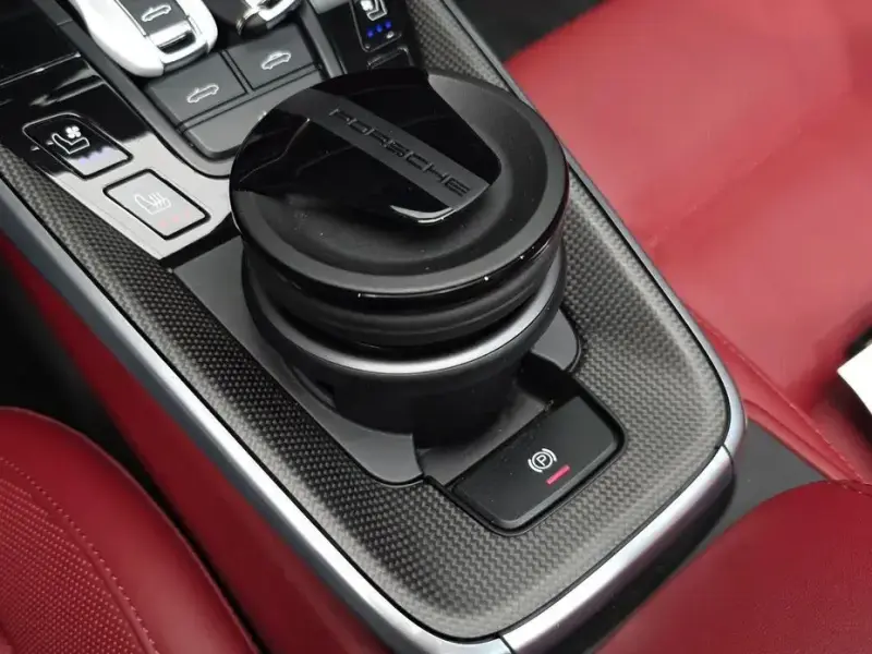 2024 Porsche 911 с пробегом 3 963 км
