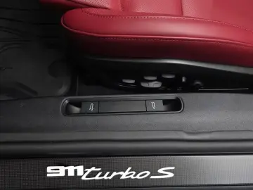 2024 Porsche 911 с пробегом 3 963 км