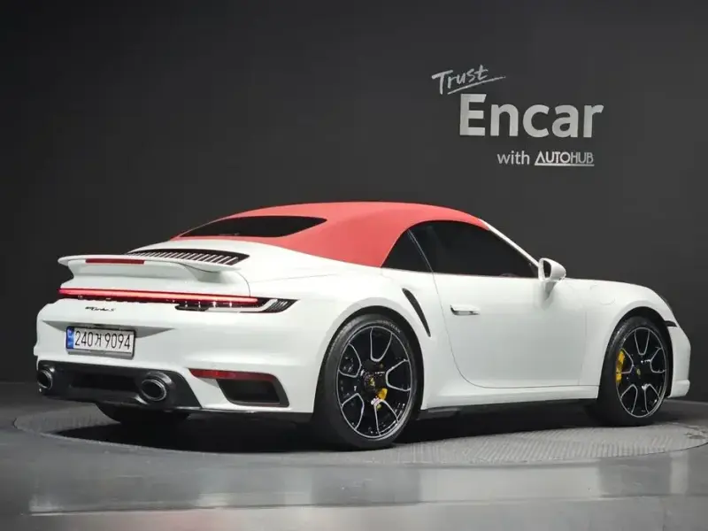 2024 Porsche 911 с пробегом 9 587 км