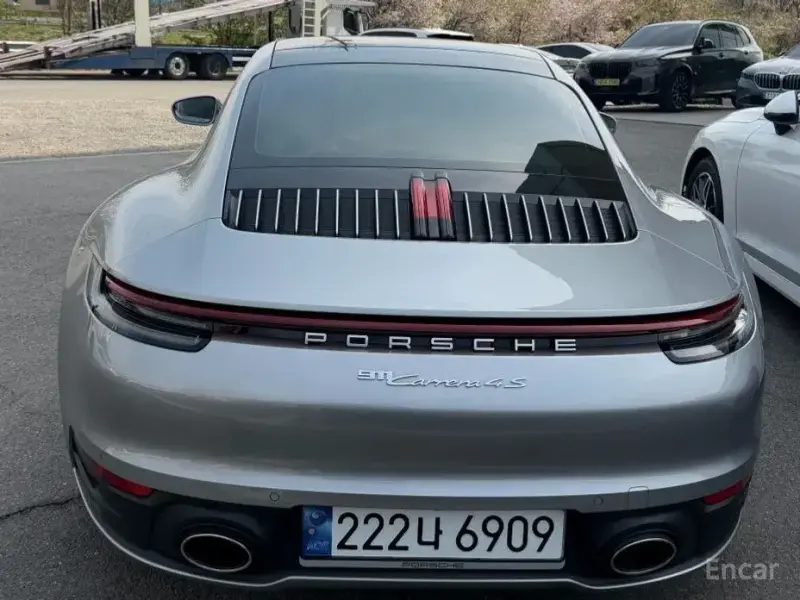 2024 Porsche 911 с пробегом 17 000 км