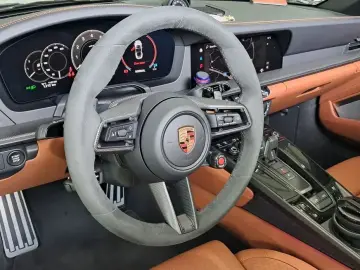 2026 Porsche 911 с пробегом 1 900 км