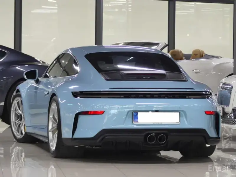 2025 Porsche 911 с пробегом 118 км