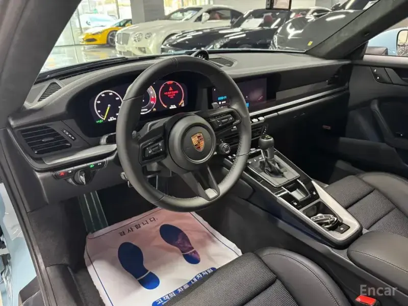 2025 Porsche 911 с пробегом 118 км