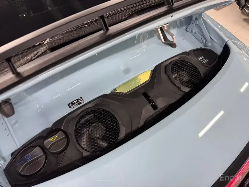 2025 Porsche 911 с пробегом 118 км