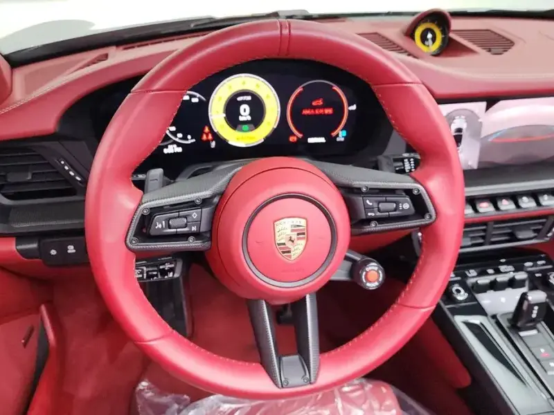 2025 Porsche 911 с пробегом 7 658 км