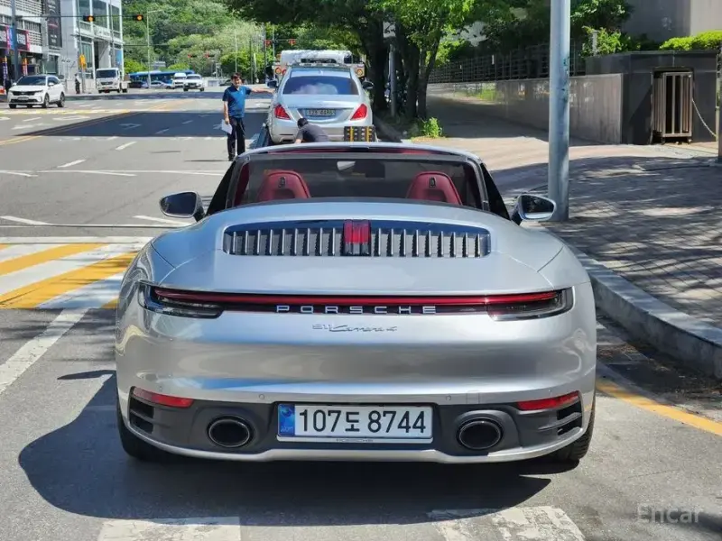 2024 Porsche 911 с пробегом 2 400 км