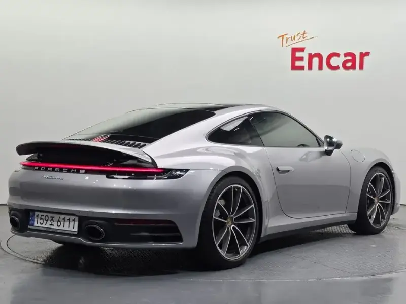 2024 Porsche 911 с пробегом 4 488 км