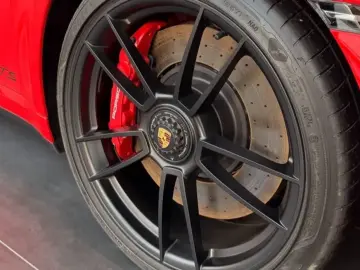 2024 Porsche 911 с пробегом 2 800 км