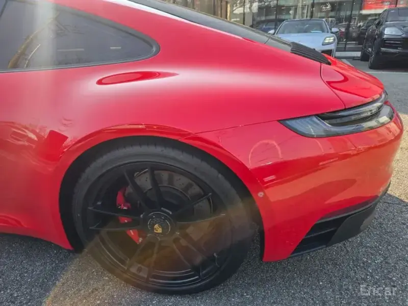 2024 Porsche 911 с пробегом 2 800 км