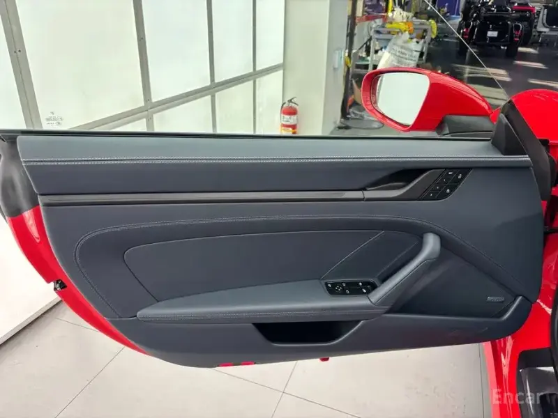 2024 Porsche 911 с пробегом 2 800 км