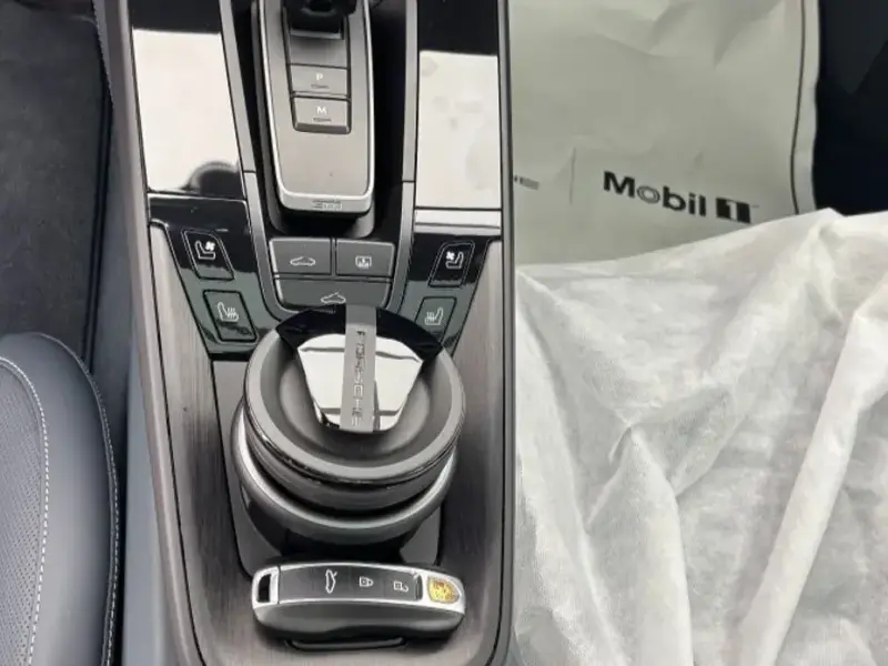 2024 Porsche 911 с пробегом 2 800 км