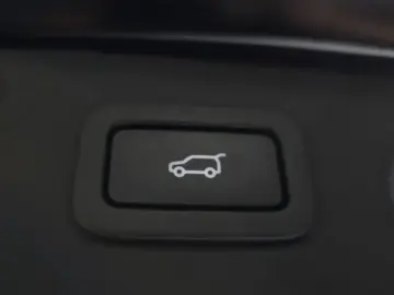 2018 Land Rover Discovery Sport с пробегом 119 922 км