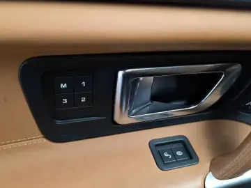 2018 Land Rover Discovery Sport с пробегом 119 922 км