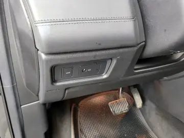 2017 Land Rover Discovery Sport с пробегом 110 108 км