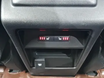 2018 Land Rover Discovery Sport с пробегом 160 624 км
