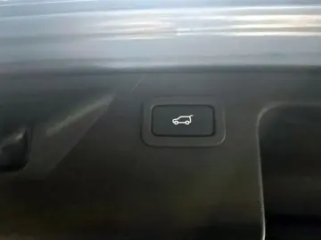 2018 Land Rover Discovery Sport с пробегом 99 902 км