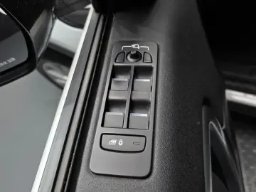 2017 Land Rover Discovery Sport с пробегом 129 237 км